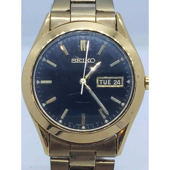 Seiko Mens Gold-Tone Day/Date 9070 Watch